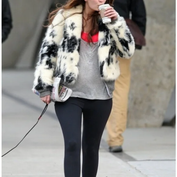 Topshop Vintage Black And White Faux Fur Coat Excellent Condition Size 4 - Picture 7 of 8